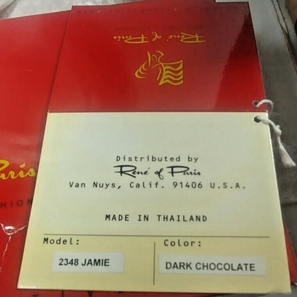 Rene of Paris Jamie, Y2K style wig, 2348 Dark brown, Short Sleek - Picture 9 of 9